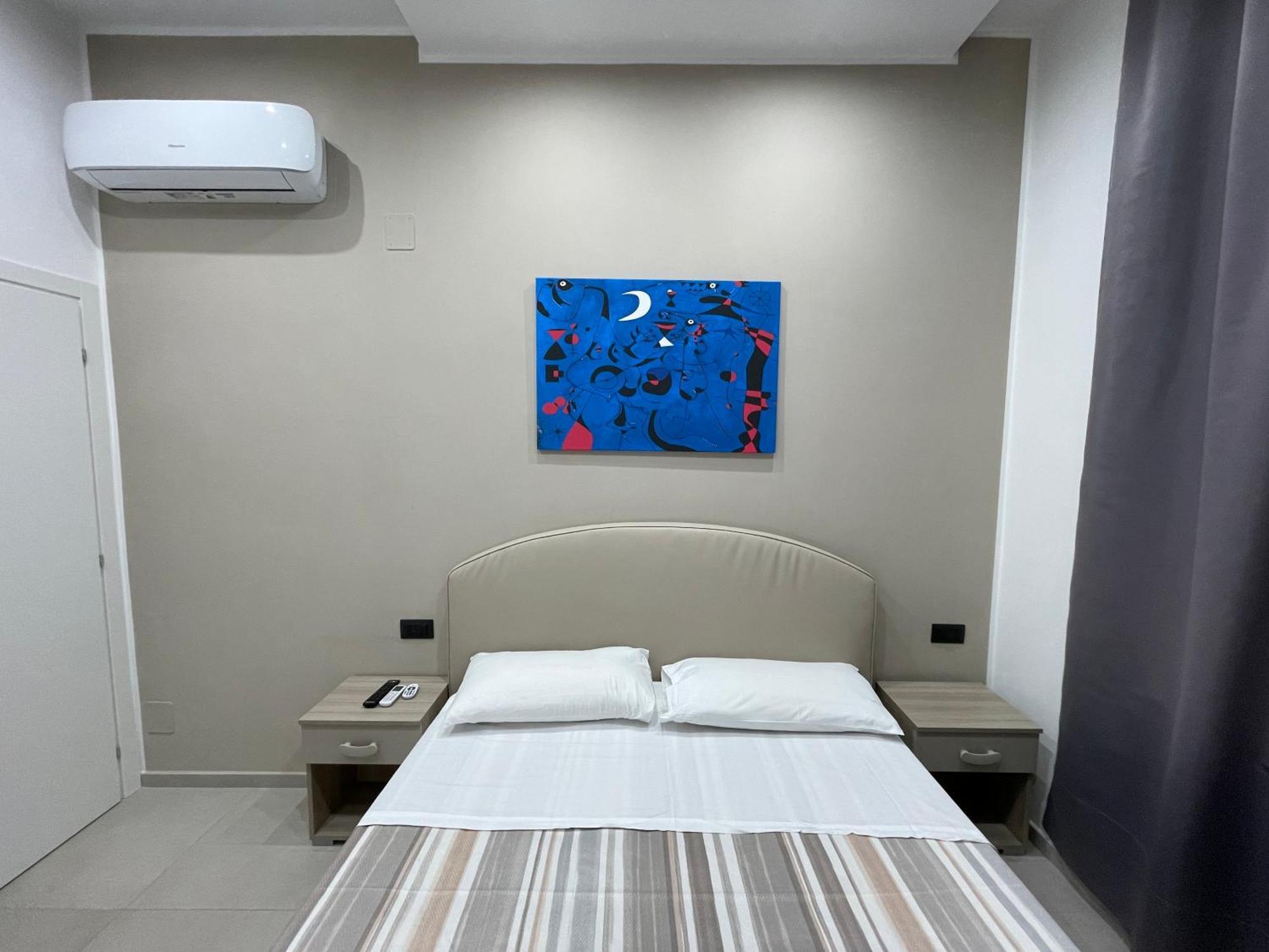 Room25Mq Cercola Exteriér fotografie